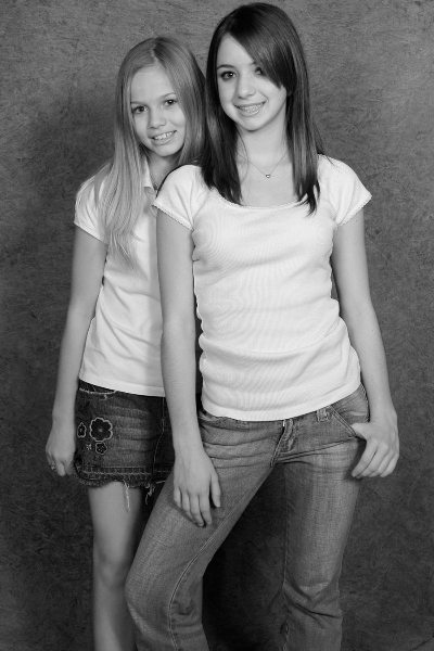 sisters-together-12-bw